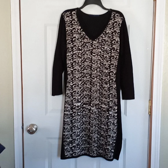 apt 9 long sleeve dress Apt 9 Womens Colorful Black Floral Long Sleeve Dress Size:Small with back tie